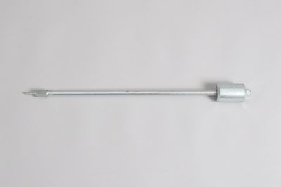 Extracting tool with wood screw thread